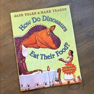 How Do Dinosaurs Eat Their Food? Book